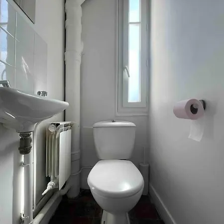 Lovely 1br Near Paris Apartment *